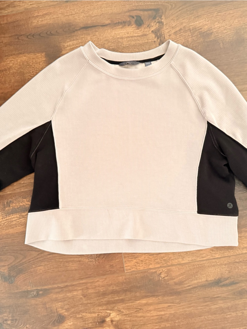 Women's Two-Tone Long Sleeve- Cream & Black